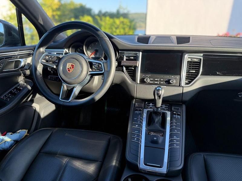 Grau Gebraucht 2018 Porsche Macan S SUV | 37.900 € (Superpreis) - Bild 1/4