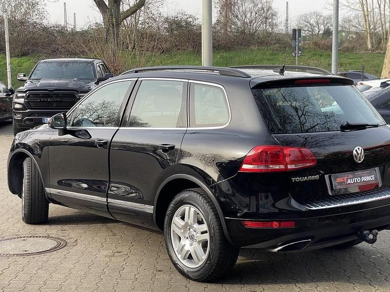 Gebraucht VW Touareg 333 PS (244 kW) 2011 Schwarz SUV