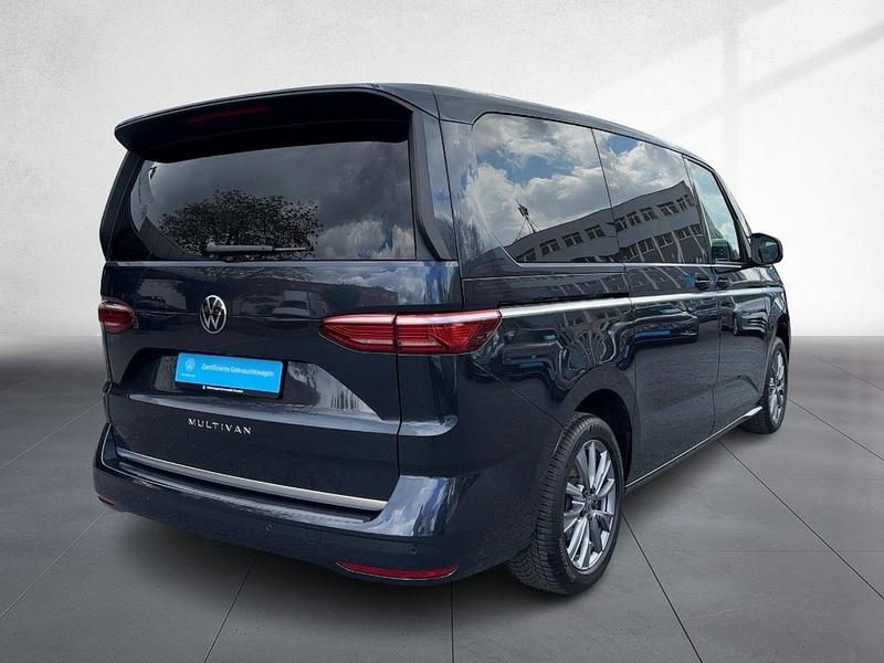 Second-hand VW Multivan Style 150 CP (110 kW) 2025 Monovolum