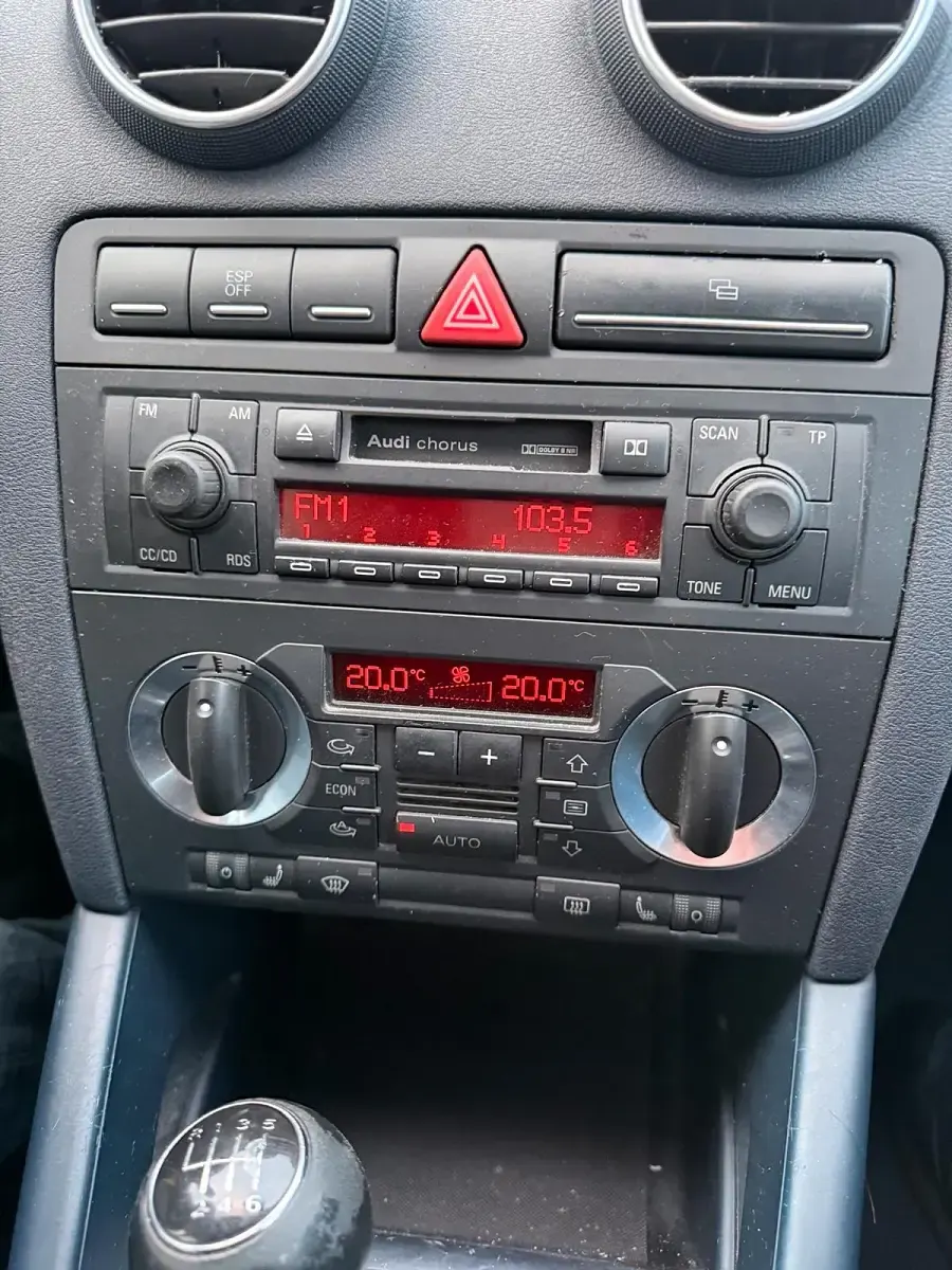 Gebraucht Audi A3 116 PS (85 kW) 2004 Blau Kleinwagen