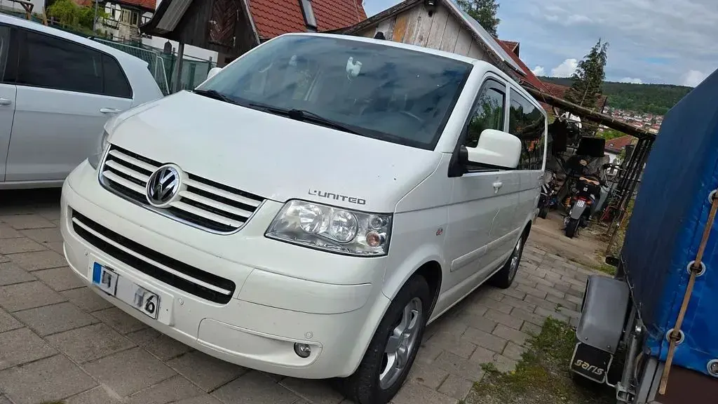 Gebraucht VW Multivan United 174 PS (127 kW) 2008 Weiß Van / Kleinbus