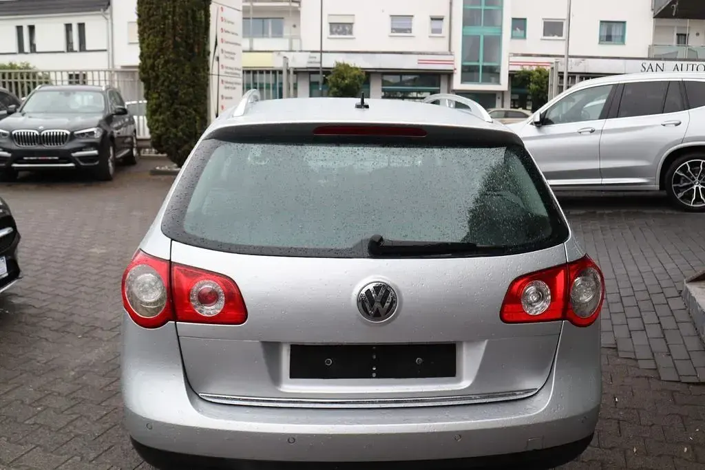 Gebraucht VW Passat Highline 140 PS (102 kW) 2006 Reflexsilber Kombi
