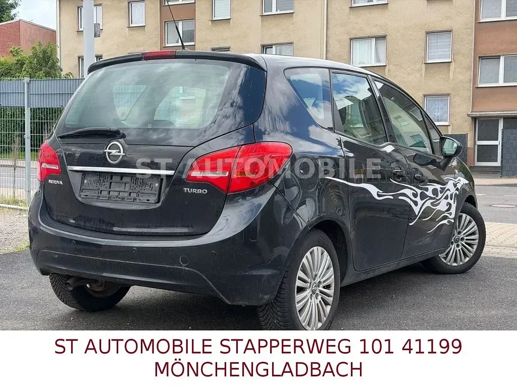 Używany Opel Meriva Active 120 KM (88 kW) 2013 Czarny Minivan