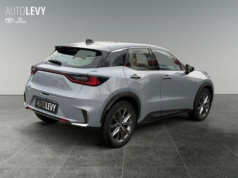 Gebraucht Lexus LBX 136 PS (100 kW) 2024 Grau SUV