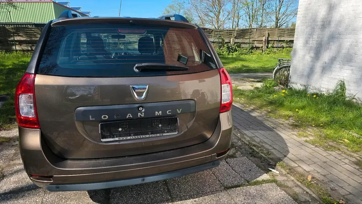 Używany Dacia Logan 75 KM (55 kW) 2017 Brązowy Kombi