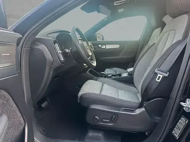 Gebraucht Volvo XC40 Plus 2025 Schwarz SUV