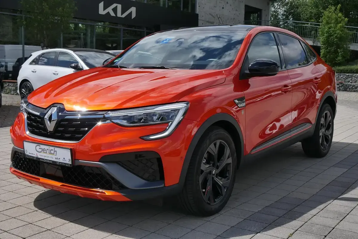 Gebraucht Renault Arkana 158 PS (116 kW) 2023 SUV