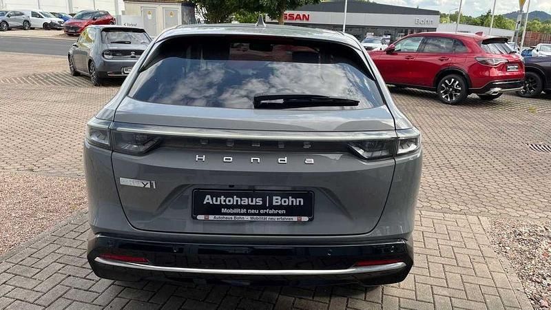 Neu Honda e:Ny1 150 kW (204 PS) 2026 Grau SUV