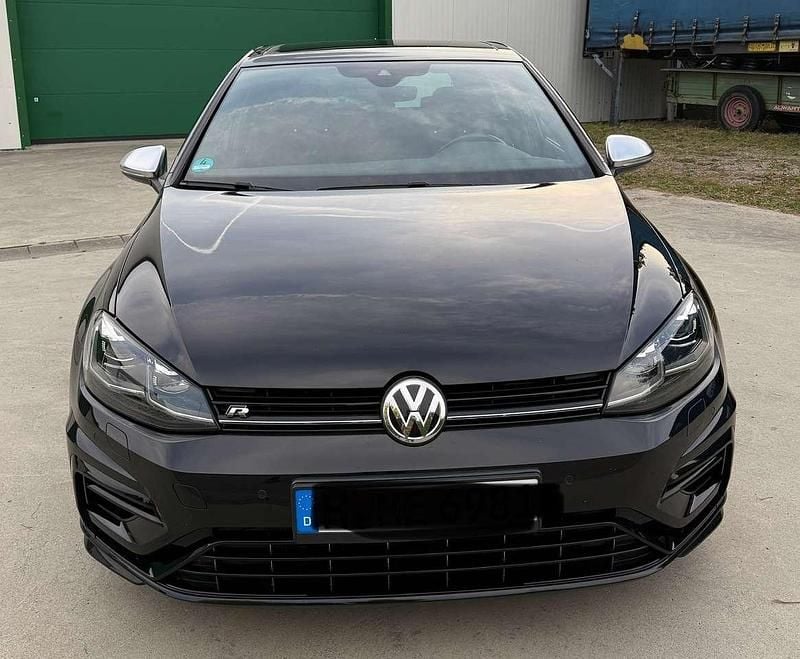Schwarz Gebraucht 2017 VW Golf VII R Kleinwagen | 22.500 € (Fairer Preis) - Bild 1/4
