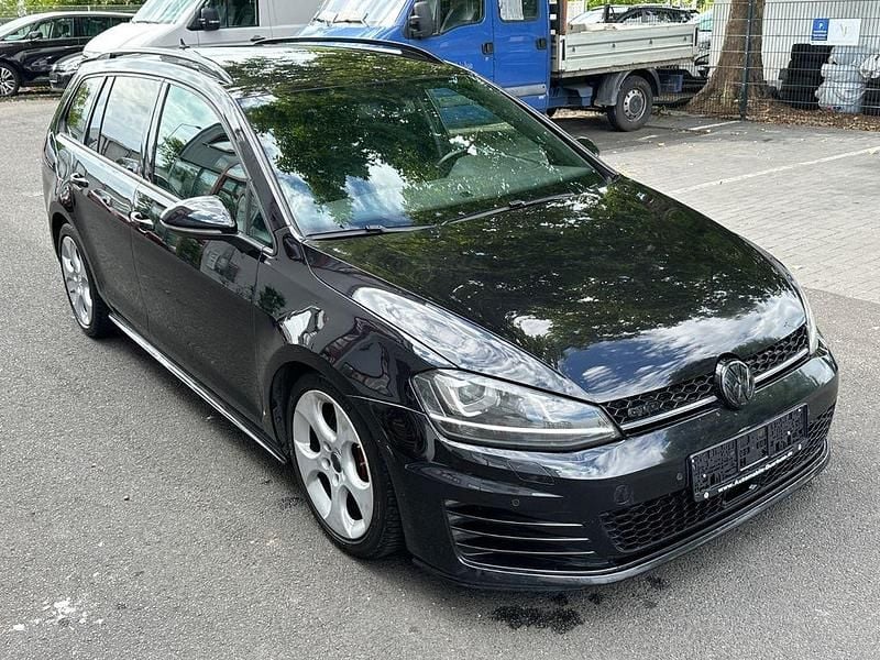 Schwarz Gebraucht 2015 VW Golf VII GTD Kombi | 11.000 € (Guter Preis) - Bild 1/4