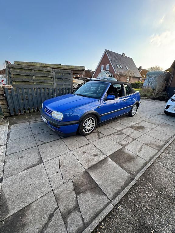 Gebraucht VW Golf Cabriolet Conceptline 101 PS (74 kW) 1997 Blau Cabrio