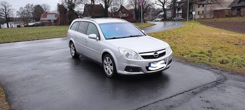 Gebraucht Opel Vectra 155 PS (114 kW) 2005 Silber Kombi