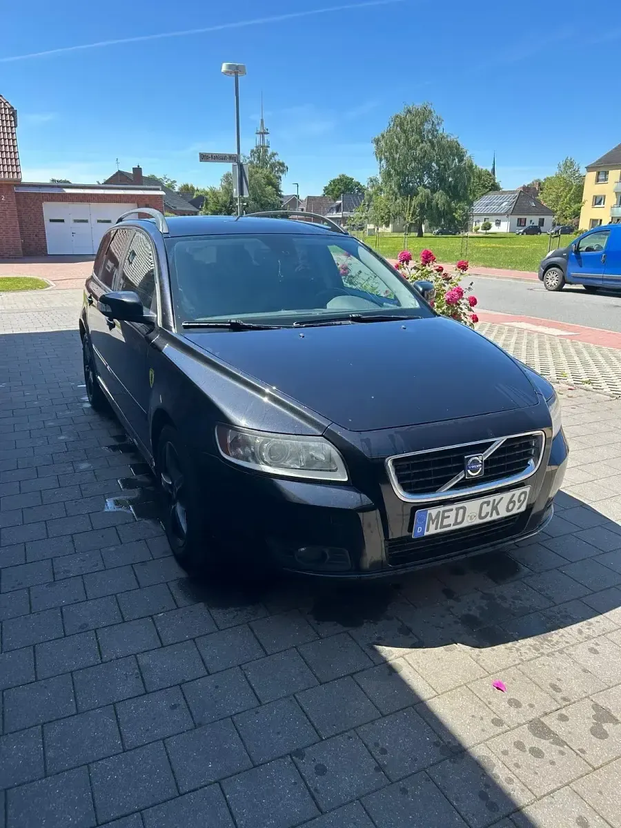 Gebraucht Volvo V50 136 PS (100 kW) 2008 Schwarz Kombi