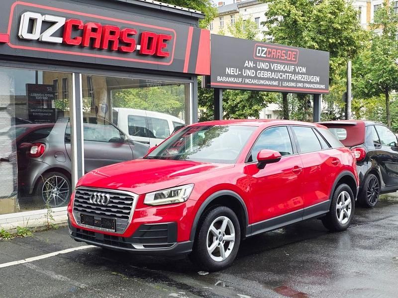 Rot Gebraucht 2020 Audi Q2 Basis SUV | 19.490 € (Guter Preis) - Bild 1/4