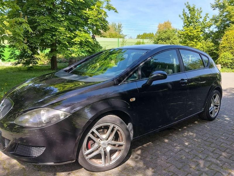 Second-hand Seat Leon 105 CP (77 kW) 2006 Hatchback
