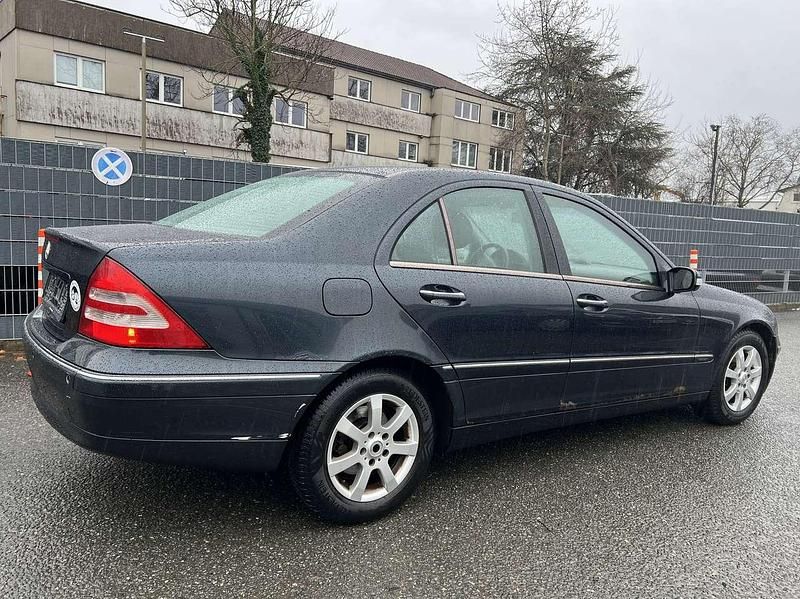 Gebraucht Mercedes C200 Elegance 163 PS (119 kW) 2001 Smaragdschwarz  metalliclack Limousine