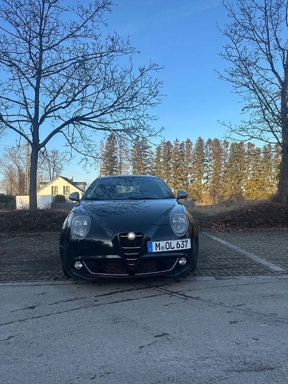 Schwarz Gebraucht 2010 Alfa Romeo MiTo Quadrifoglio Verde Kleinwagen | 4.099 € (Fairer Preis) - Bild 1/4