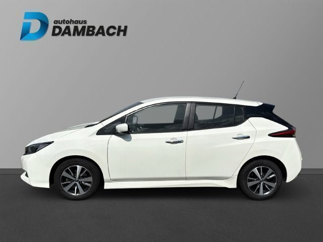 Gebraucht Nissan Leaf Acenta 110 kW (150 PS) 2021 Weiß Kleinwagen