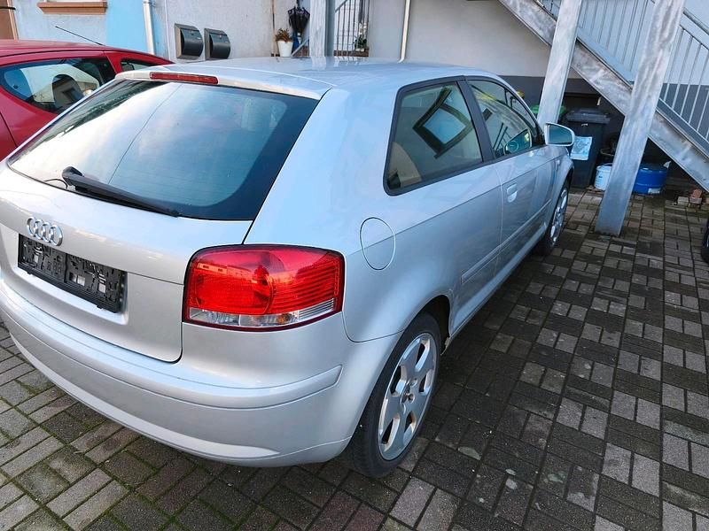 Gebraucht Audi A3 102 PS (75 kW) 2007 Silber Kleinwagen