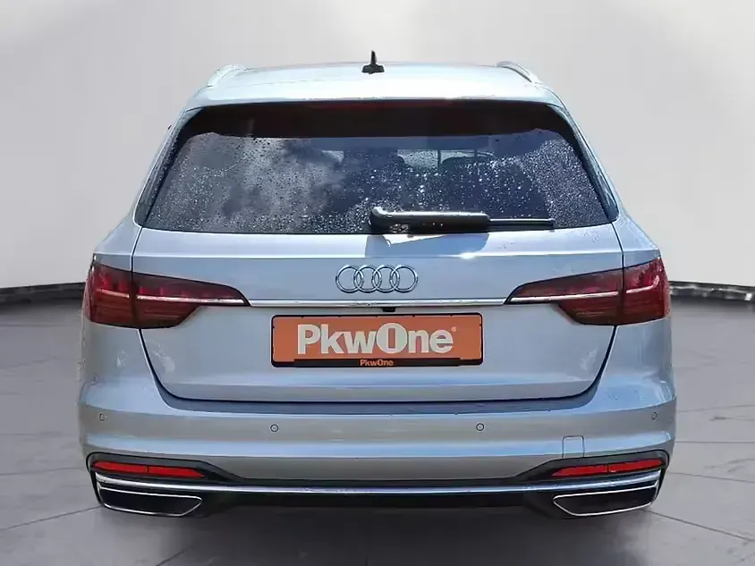 Gebraucht Audi A4 Ambiente 163 PS (119 kW) 2023 Silber Kombi