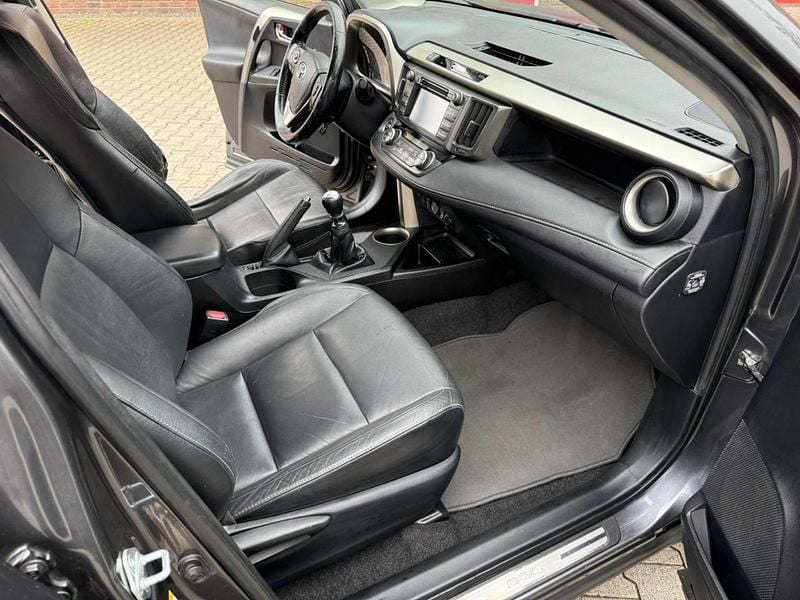 Gebraucht Toyota RAV4 Executive 150 PS (110 kW) 2014 Grau SUV