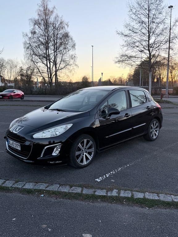 Gebraucht Peugeot 308 120 PS (88 kW) 2011 Limousine