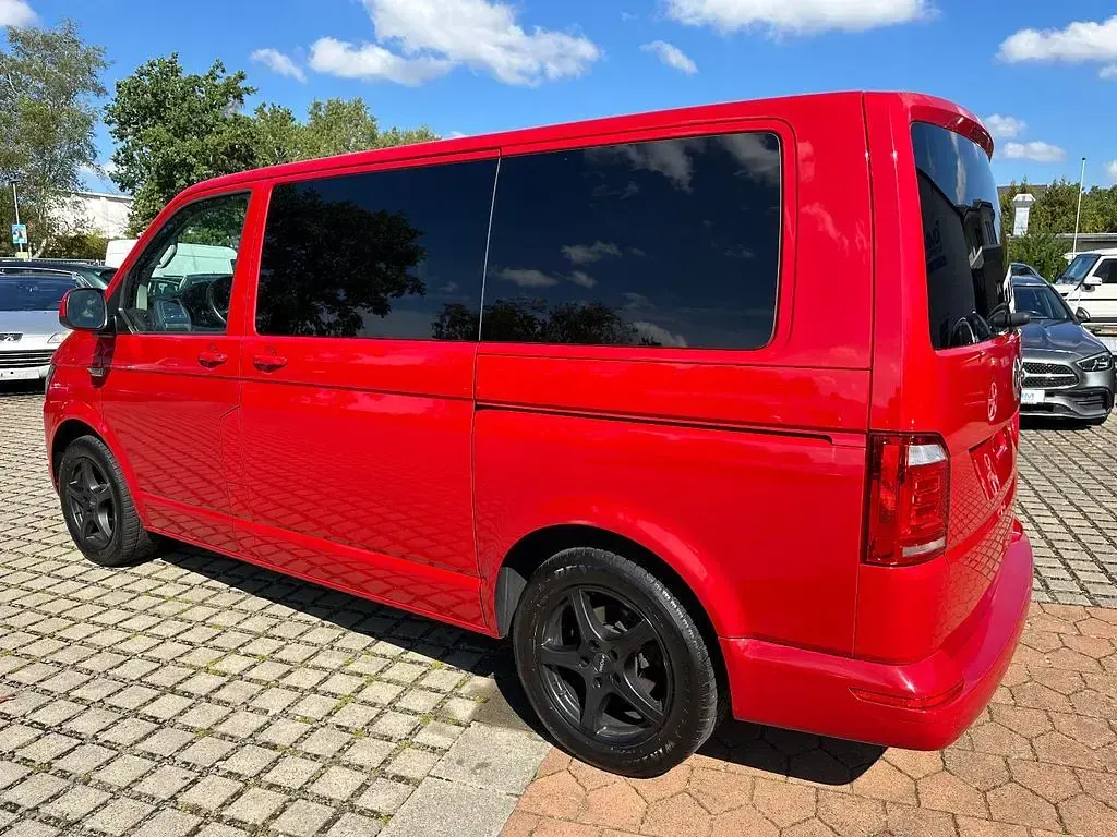 Gebraucht VW Multivan Comfortline 204 PS (150 kW) 2016 Rot Van / Kleinbus