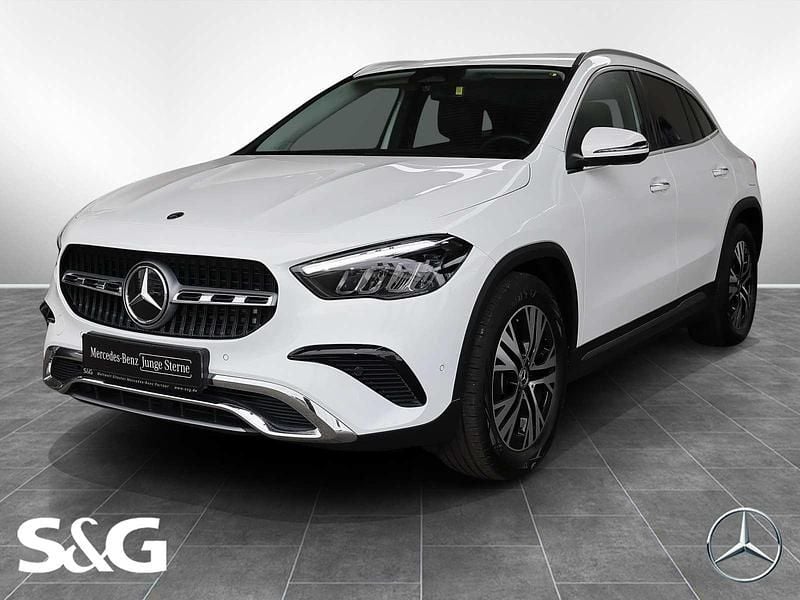 Unilack polarweiß Gebraucht 2024 Mercedes GLA180 Progressive SUV | 36.380 € (Fairer Preis) - Bild 1/4