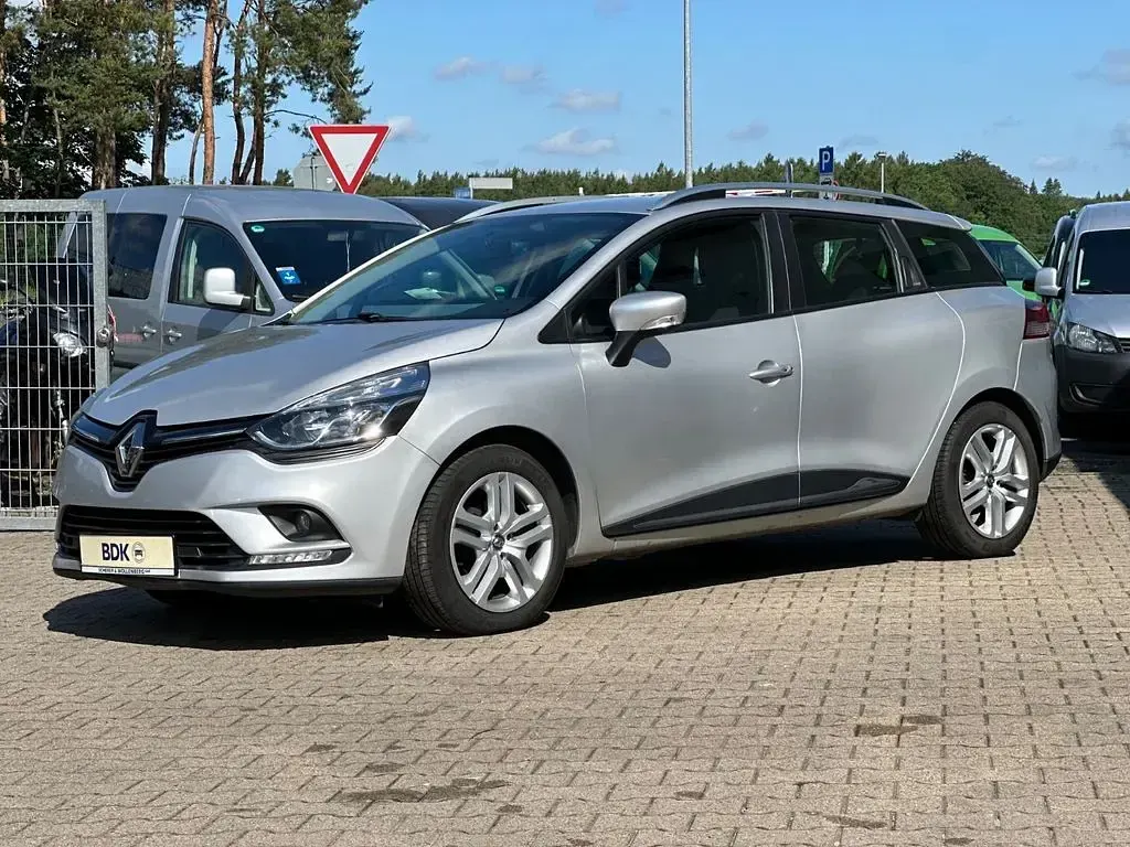 Gebraucht Renault Clio Collection 90 PS (66 kW) 2020 Grau Kombi