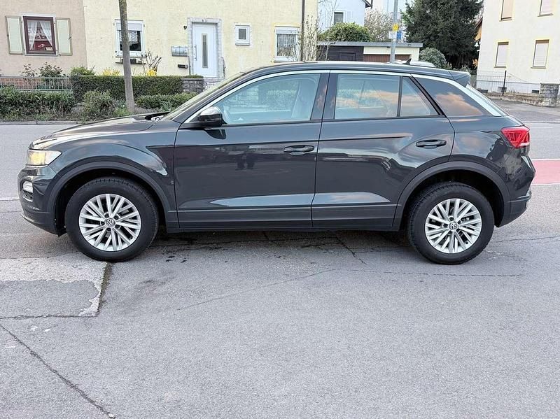 Gebraucht VW T-Roc Basis 116 PS (85 kW) 2019 Uranograu SUV