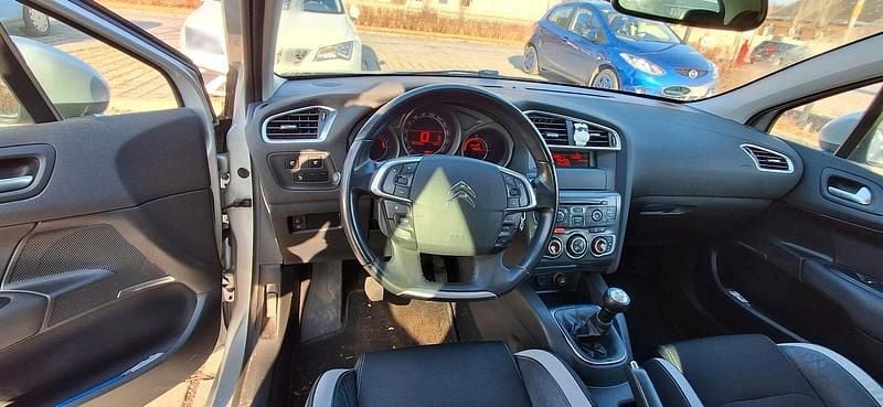 Gebraucht Citroën C4 120 PS (88 kW) 2013 Silber Limousine