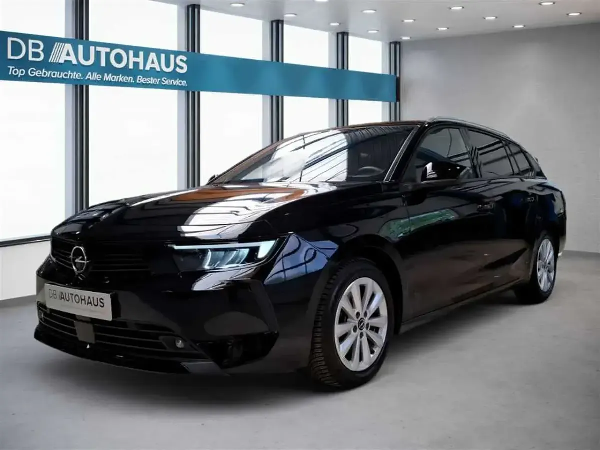 Gebraucht Opel Astra Business Edition 131 PS (96 kW) 2024 Kleinwagen