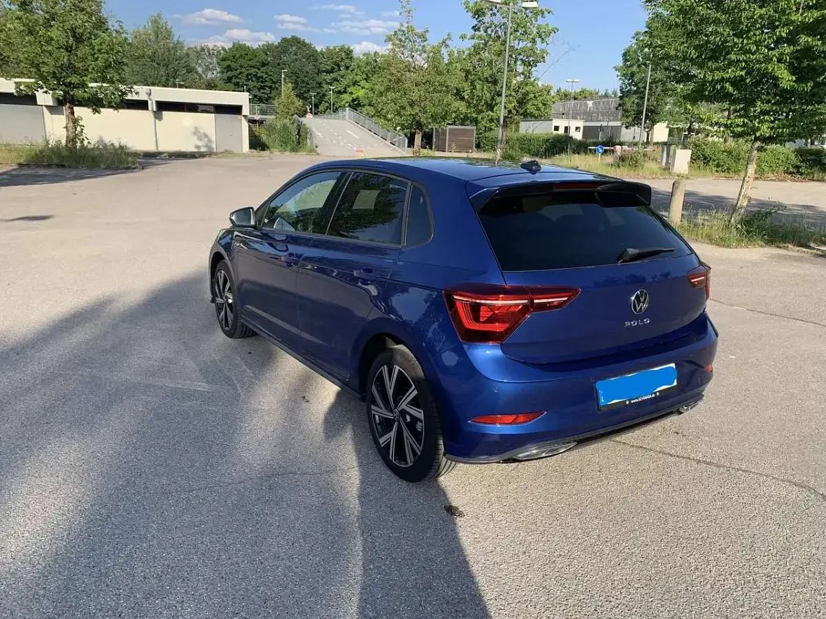 Gebraucht VW Polo R-line 110 PS (80 kW) 2023 Blau Kleinwagen