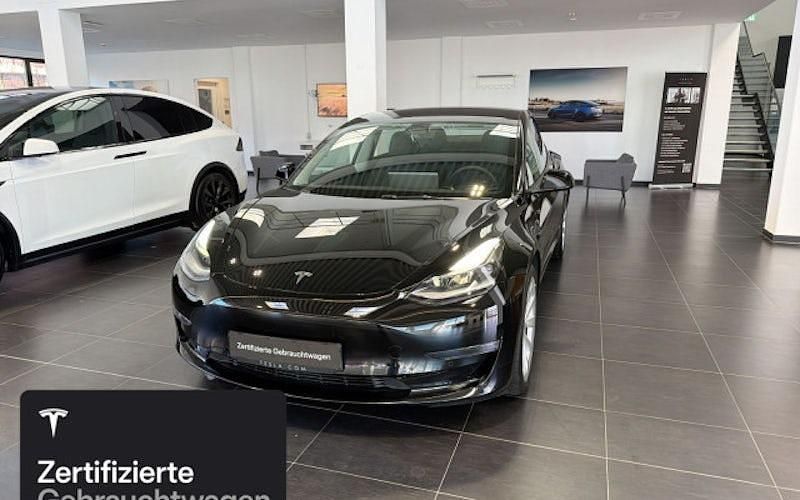Schwarz Gebraucht 2021 Tesla Model 3 Long Range RWD Limousine | 25.100 € (Fairer Preis) - Bild 1/4
