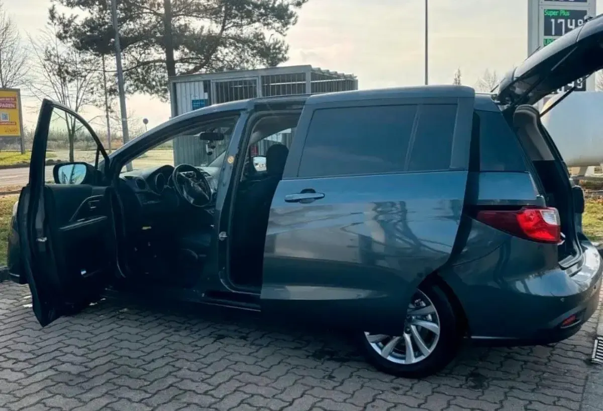 Usata Mazda 5 150 CV (110 kW) 2011 Andere farben Monovolume
