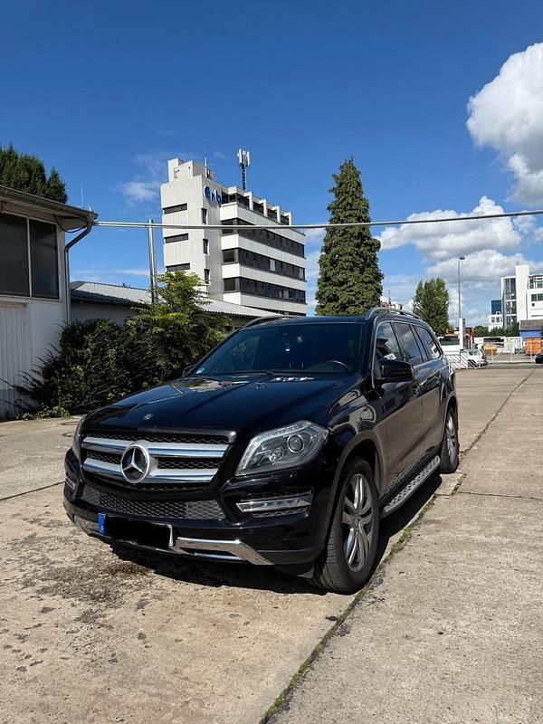 Schwarz Gebraucht 2014 Mercedes GL350 SUV | 24.500 € (Guter Preis) - Bild 1/4
