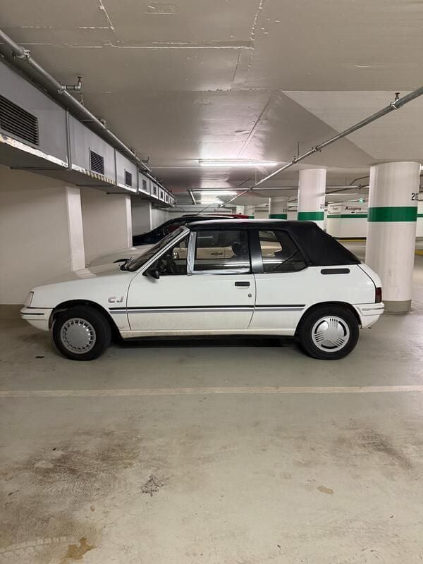Weiß Gebraucht 1993 Peugeot 205 Cabrio | 3.740 € - Bild 1/4