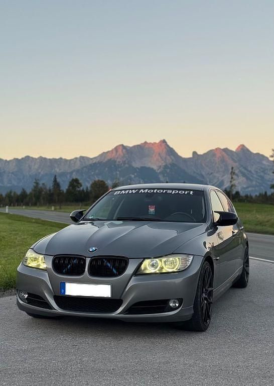 Gebraucht BMW 325 M Performance 218 PS (160 kW) 2008 Grau Limousine