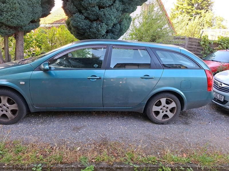 Grün Gebraucht 2002 Nissan Primera Kombi | 800 € - Bild 1/4