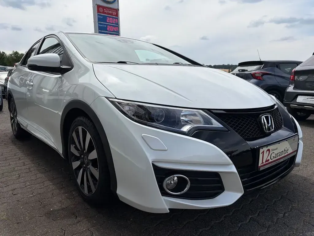 Gebraucht Honda Civic Elegance 141 PS (103 kW) 2015 Weiß Limousine
