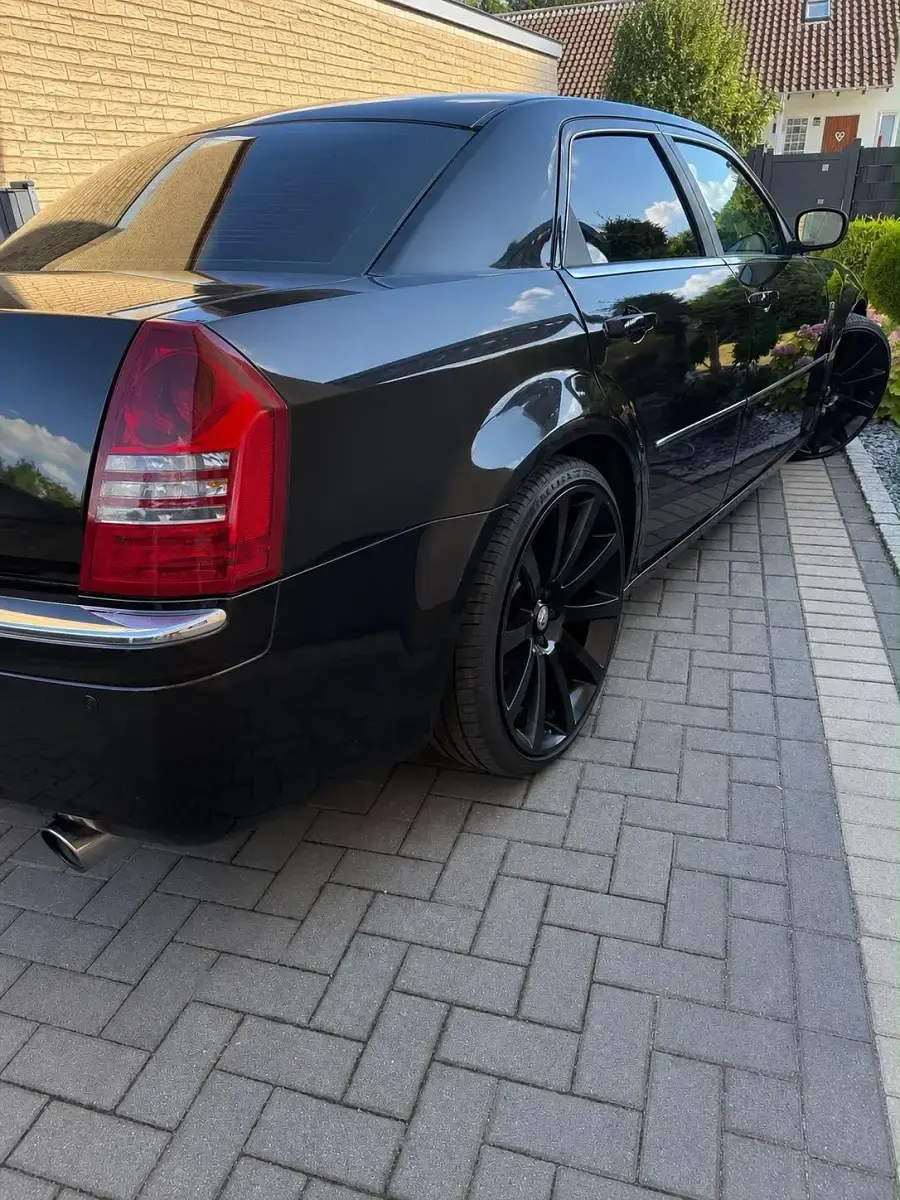 Gebraucht Chrysler 300C 218 PS (160 kW) 2006 Schwarz Limousine