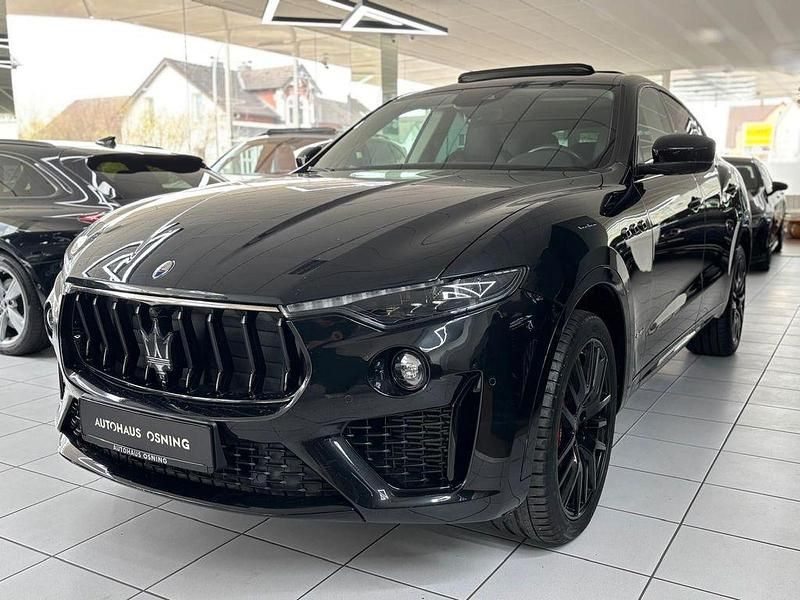Gebraucht Maserati Levante 430 PS (316 kW) 2021 Schwarz SUV