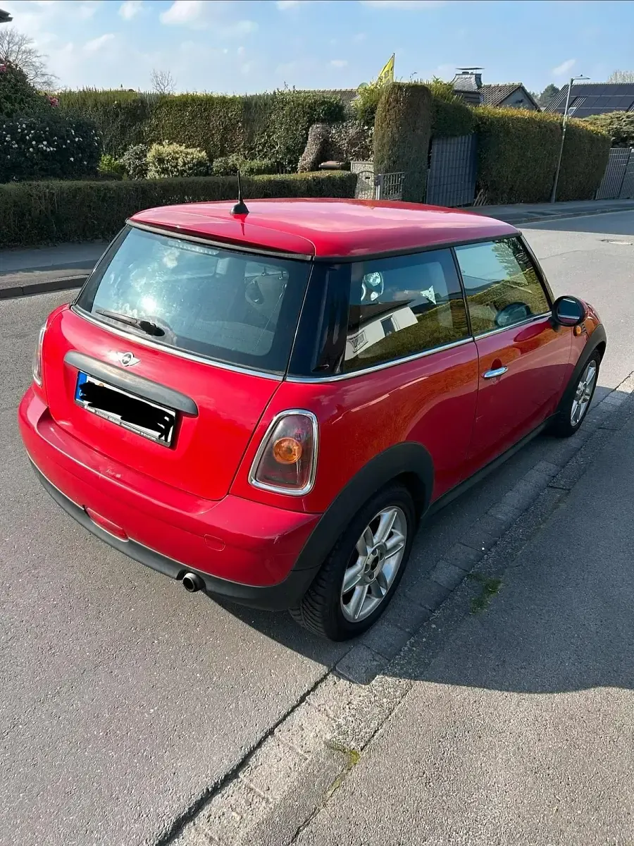 Usata Mini Cooper 75 CV (55 kW) 2009 Rosso Utilitaria