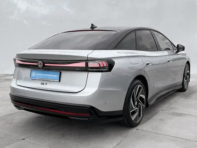 Gebraucht VW ID.7 Pro 210 kW (286 PS) 2025 Scale silver metallic Limousine