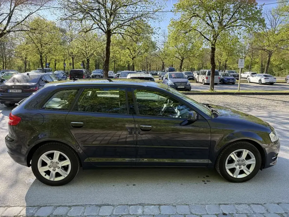Usata Audi A3 125 CV (91 kW) 2012 Marrone Utilitaria