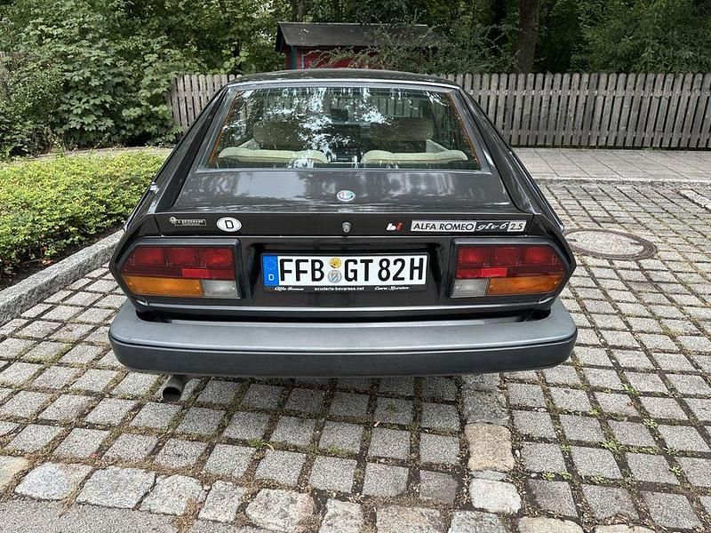 Gebraucht Alfa Romeo GTV 158 PS (116 kW) 1982 Schwarz Coupé