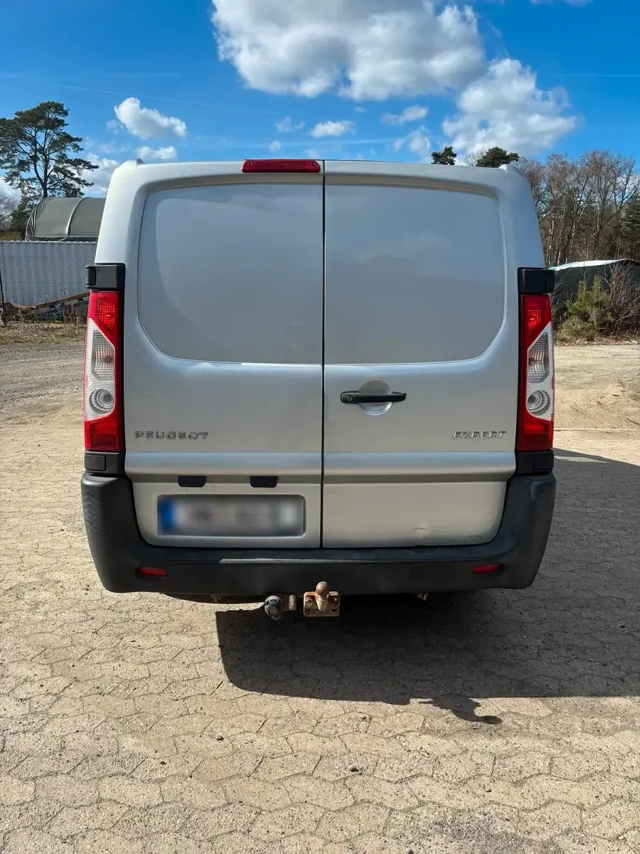 Gebraucht Peugeot Expert 120 PS (88 kW) 2015 Silber Van