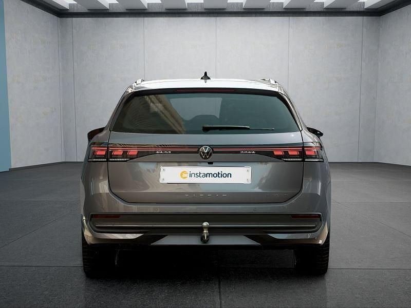Używany VW Passat 272 KM (200 kW) 2025 Szary Kombi