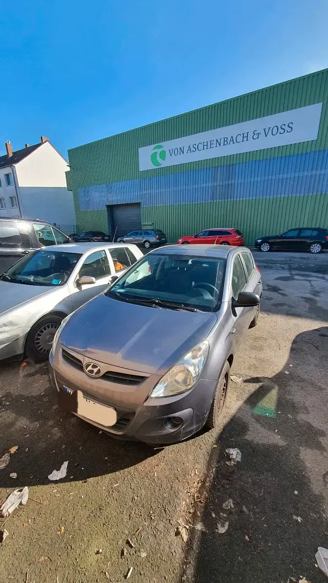 Gebraucht Hyundai i20 78 PS (57 kW) 2009 Grau Kleinwagen