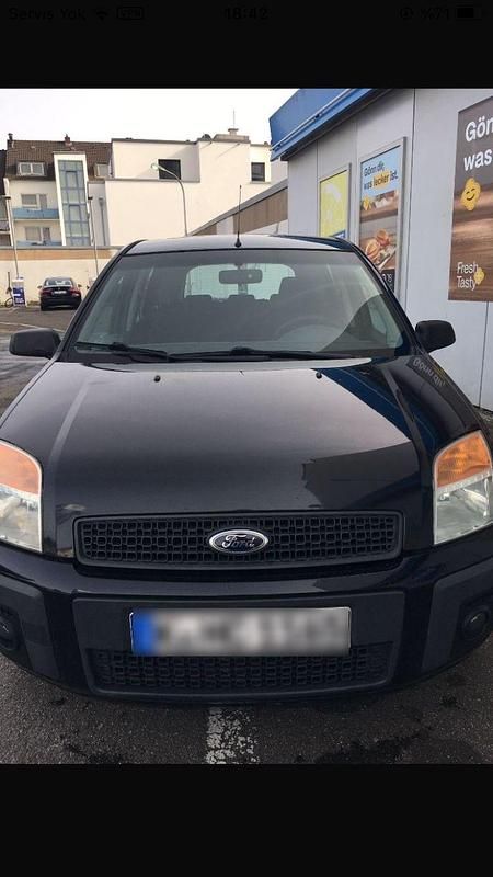 Gebraucht Ford Fiesta 101 PS (74 kW) 2008 Schwarz Kleinwagen